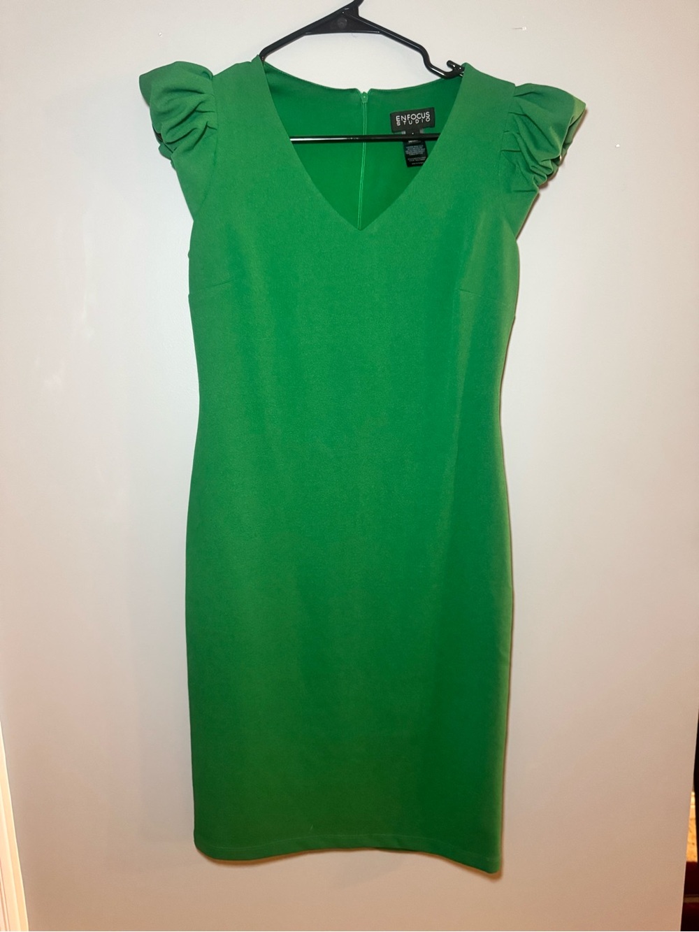 Enfocus Studio Green V-Neck Midi Sheath Dress with Puff Cap Sleeves